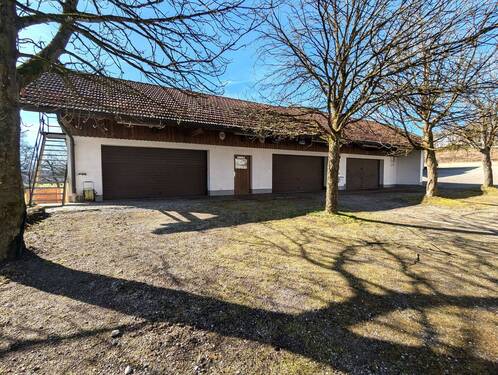 Garagengebäude - 