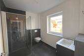 Gäste WC mit Dusche EG - 