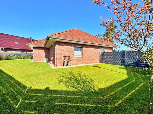 Außenaufnahme - 4 Zimmer Bungalow zum Kaufen in Apen