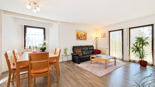 Wohn- und Essbereich - 4 Zimmer Etagenwohnung zum Kaufen in Gailingen