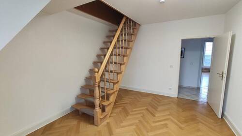 Treppe zum Dachboden - 