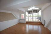 Zimmer 1, Bild 1 - (provisions- u. bezugsfrei) Traumhafte, renovierte 4 Zimmer-Wohnung mit großer Dachterrasse