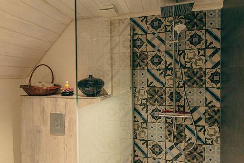 Modernes Badezimmer - 