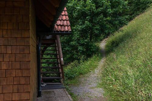 Privatweg zum Wald - 