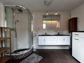 576 - Badezimmer mit Dusche - 