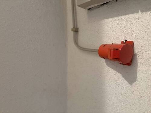 Starkstromanschluss - 