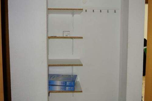 aktgarderobe20.JPG - 