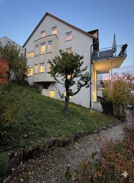 ...viele Freiraum - 8 Zimmer Doppelhaushälfte in Holzgerlingen