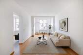 Wohnzimmer - Helle Wohnung mit Erker und Balkon nahe Schifffahrtskanal