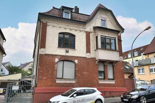 Ansicht Haus - Überwiegend freies 3-Familienhaus in zentraler Lage von S-Zuffenhausen