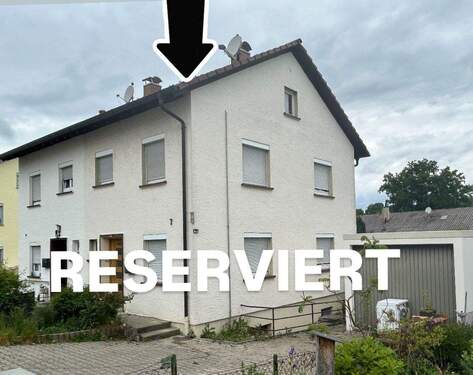 Haushälfte RESERVIERT - RESERVIERT - Stadtnahes Wohnen mit Garten