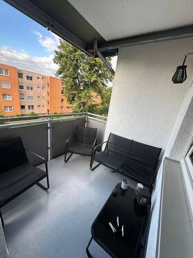 großer Balkon süd-west-Seite - 3 Zimmer Etagenwohnung zum Kaufen in Wolfsburg
