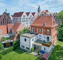 Gepflegtes Mehrfamilienhaus in zentraler Lage ++ zwei Wohnungen leer++ - Backnang