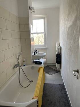 Bad - 2 Zimmer Etagenwohnung zur Miete in Zwenkau