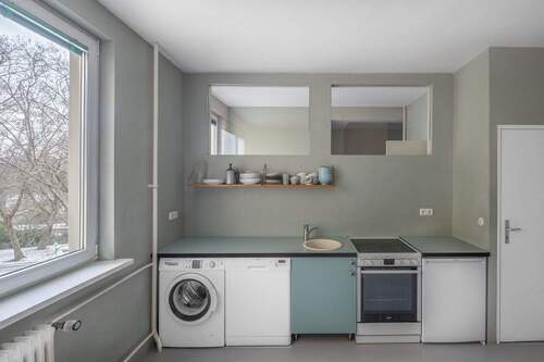 Küche mit Blick auf den Landwehrkanal - 2 Zimmer Etagenwohnung zum Kaufen in Berlin-Kreuzberg