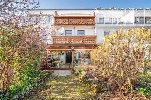 Außenansicht - AIGNER - Reihenmittelhaus mit Dachterrasse, Südbalkon und Garten in Kirchheim
