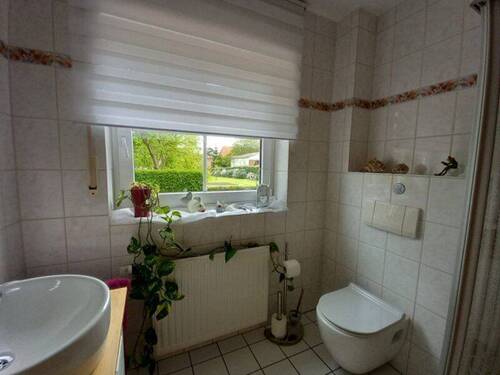 EG: Bad 1 Duschbad - 