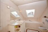 Bad neben Schlafzimmer - 