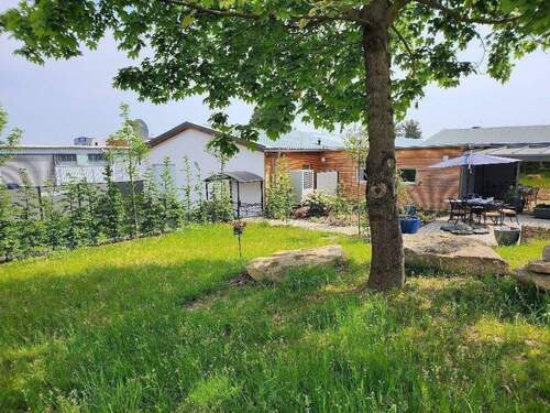 Blick zur Einliegerwohnung.jpg - RESERVIERT! - Bungalow + 2 Einliegerwohnungen - Ebenerdiges Wohnen für 1-2 Familien oder Alt + Jung an der Talsperre Bautzen!
