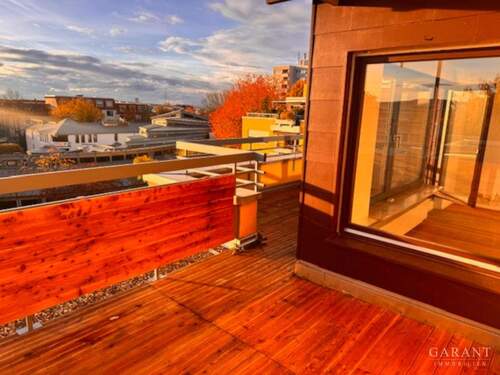 Terrasse mit Ausblick - Modernisierte 2 Zimmer-Dachterrassen-Wohnung in Waiblingen mit Traumblick, Tiefgarage und Top-Lage