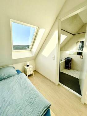 Schlafzimmer / Sleeping Room - 