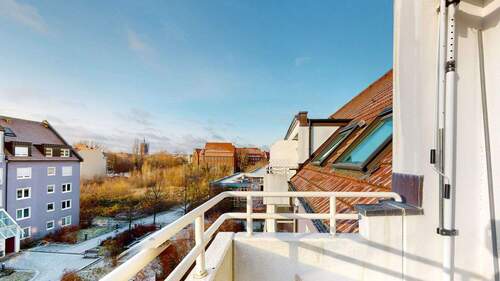 Süd-Balkon / South Balcony - Rooftop Maisonette with Garage and Balcony furnished or unfurnished!