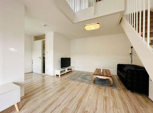 Wohnzimmer / Living Room - 