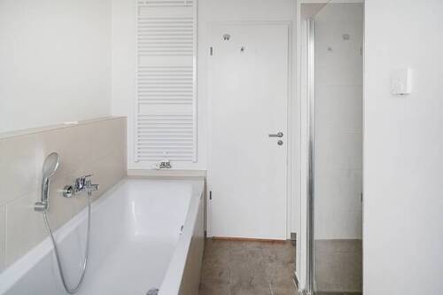 Beispielansicht Bad - 3 Zimmer Etagenwohnung in Berlin