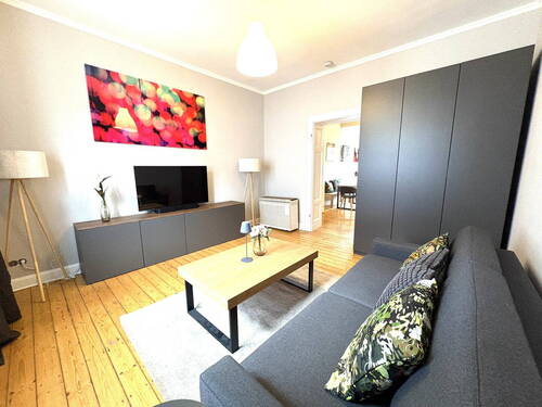 WE 3: Wohnzimmer - Etagenwohnung mit 50,00 m&sup2; in Leverkusen zur Miete
