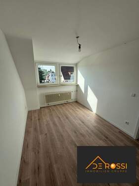 Durchgangszimmer - Etagenwohnung mit 50,00 m&sup2; in Nürnberg / Herpersdorf zur Miete