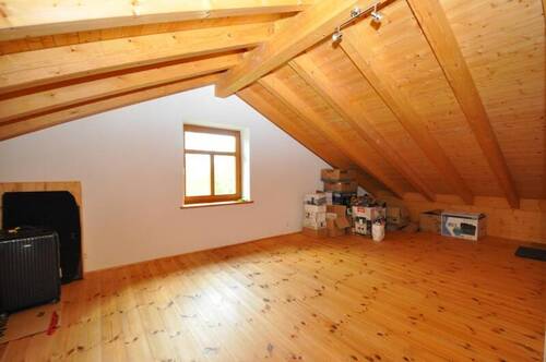 zusätzliches Zimmer DG - 