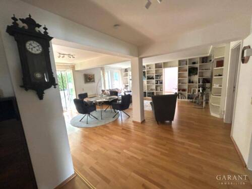 Wohnzimmer - 3 12 Zimmer-Wohnung in Göppingen