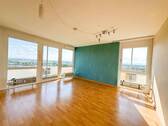 Helles Wohzimmer mit Ausblick ins Grüne - 3 Zimmer Etagenwohnung in Lahr