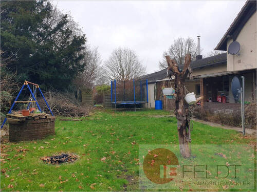 Ansicht Grundstück - 7 Zimmer Einfamilienhaus in Holm