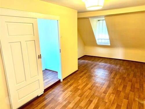 Zimmer 2 (OG) - 