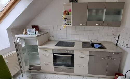 IMG-20251125-WA0002 - Frei ab 1.4.26 - EBK Abkauf mögl. + Schlafzimmer zum Innenhof - Uni-Nah**