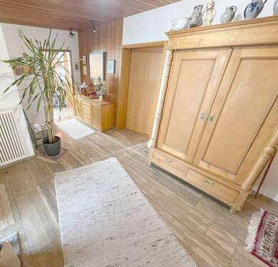 Diele - Einfamilienhaus mit 140,00 m&sup2; in Gusterath zum Kaufen