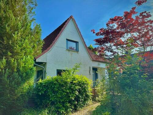 Frontansicht 2 - 6 Zimmer Einfamilienhaus zum Kaufen in Plön