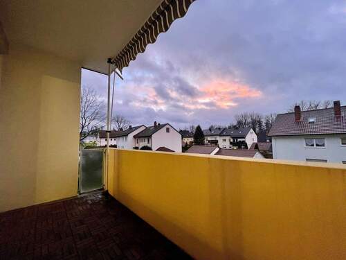 Großer Südwestbalkon ähnlich - 2 Zimmer Etagenwohnung zum Kaufen in Creußen