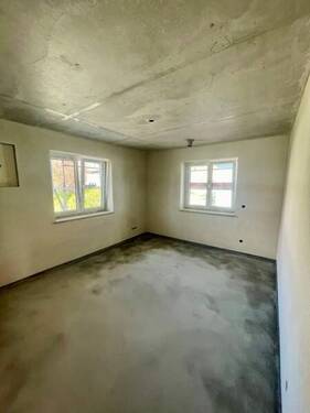 OG_li_Kind - 3 Zimmer Etagenwohnung in Weil-Geretshausen