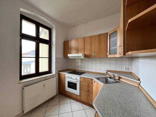 Moderne Küche mit Balkon - kleine 3- Raumwohnung mit Einbauküche und Balkon !