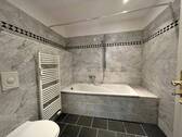 Modernes Badezimmer - 