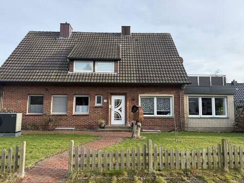 Hausansicht - IMMOBILIEN GUMNIOR präsentiert: Einfamilienhaus mit großem Garten in ruhiger Wohnlage von Bad Bentheim