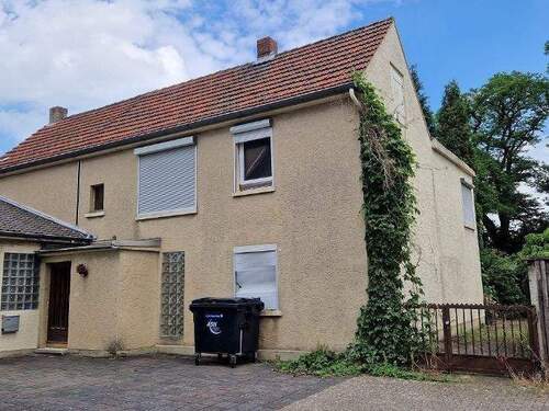 Gebäude Innenhof Frontansicht - 