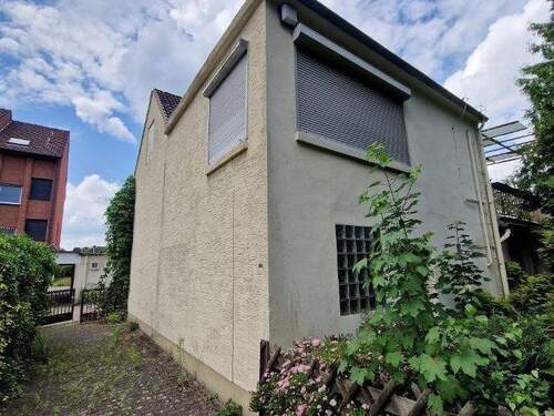 Rückseite Gebäude Innenhof - 