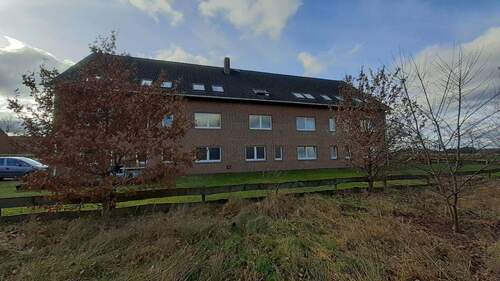 Hausansicht hinten - Mehrfamilienhaus, Wohnhaus in Bad Fallingbostel zum Kaufen