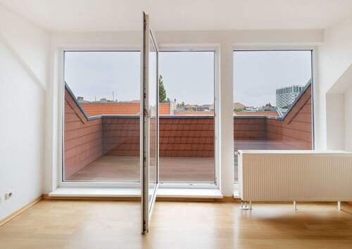 Zimmer 1 mit Zugang zur Terrasse - Etagenwohnung mit 75,00 m&sup2; in Berlin zum Kaufen