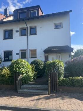 2 Straßenansicht - Etagenwohnung zur Miete in Frankfurt am Main