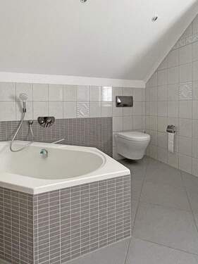 Bad-WC Dachgeschoss - 