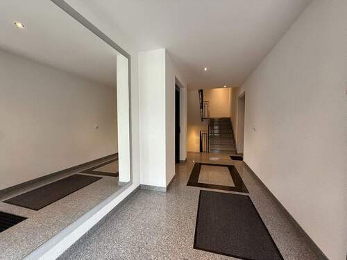 Haus Flur - Etagenwohnung mit 106,00 m² in Idstein zum Kaufen